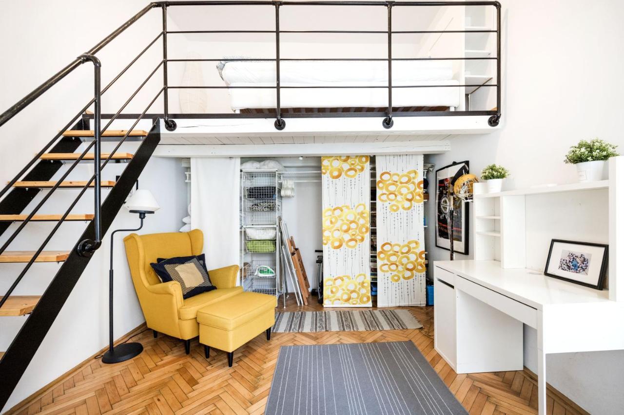 Live Like A Local At The Rustic Hockey Hut Apartment บูดาเปสต์ ภายนอก รูปภาพ